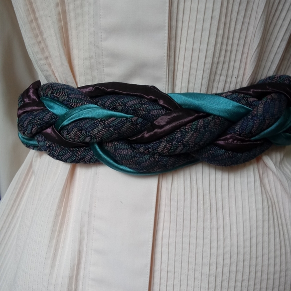 Belts - Picture 2 of 3